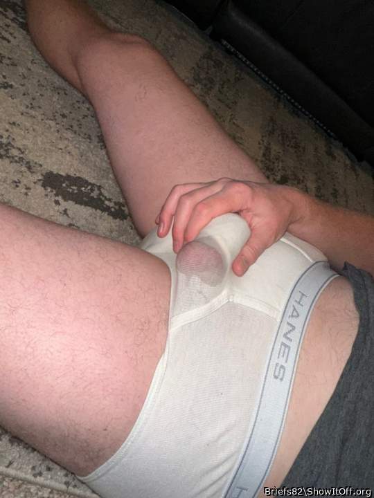 LETS GET INTO YOUR BED AND GAY   69 AND CUM IN EACH OTHERS M