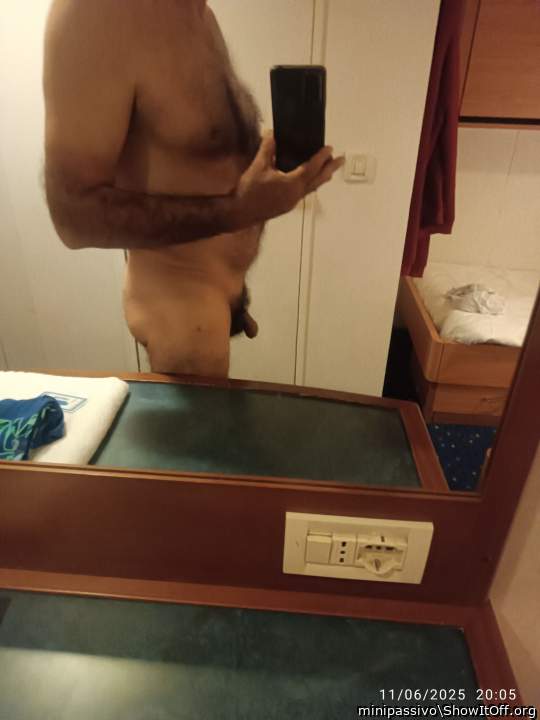 Adult image from minipassivo