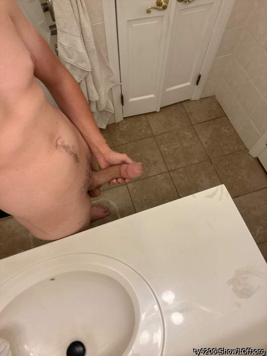 Wow, very hot bod and cock 