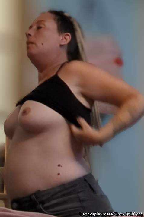 Adult image from Daddysplaymate