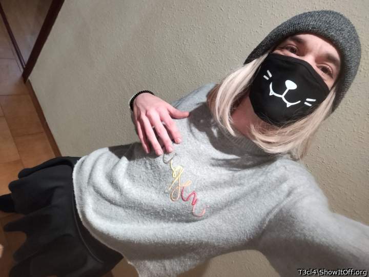 Adult image from T3cl4