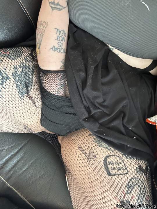 Please help me cum??