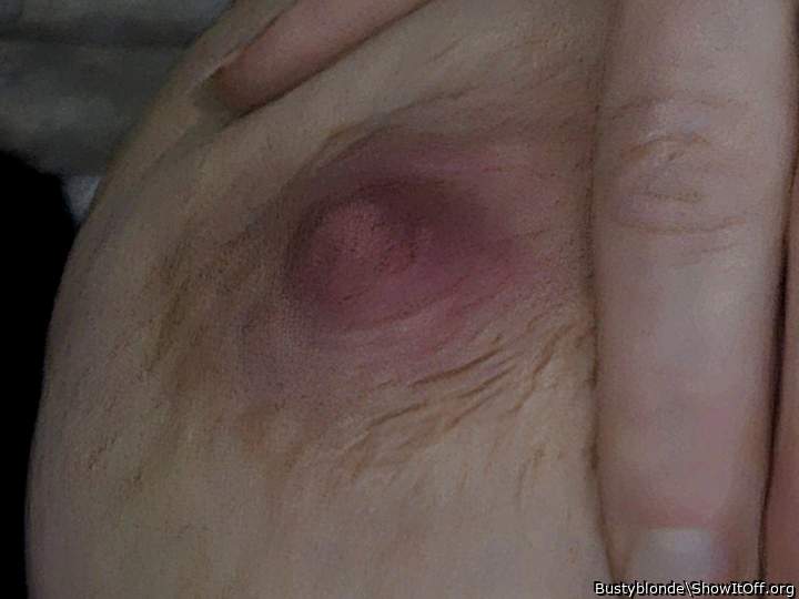 Adult image from Bustyblonde