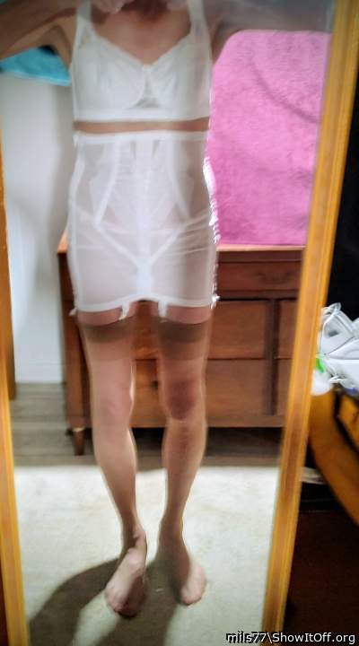 Adult image from mils77