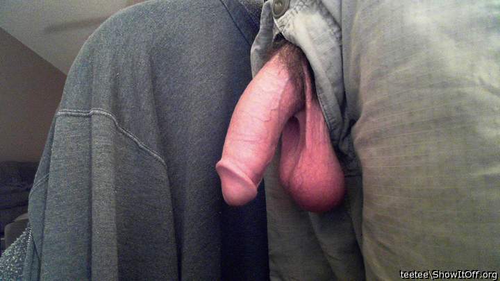 So hot looking dick love the hanging bog balls  