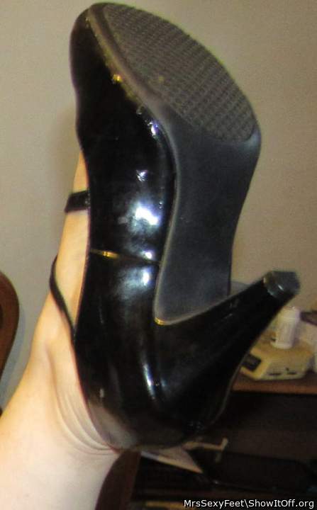 Adult image from MrsSexyFeet