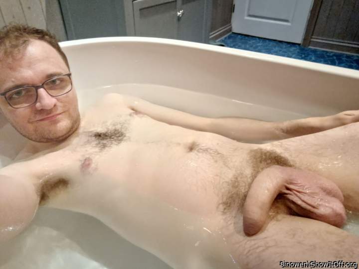 Would love to join you in that bath and wash your cock