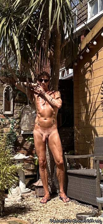 Adult image from Paolo1971