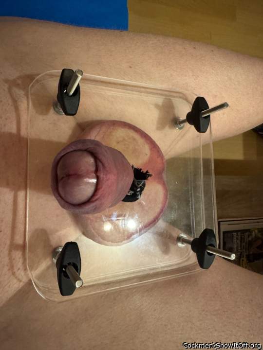 Adult image from Cockmen