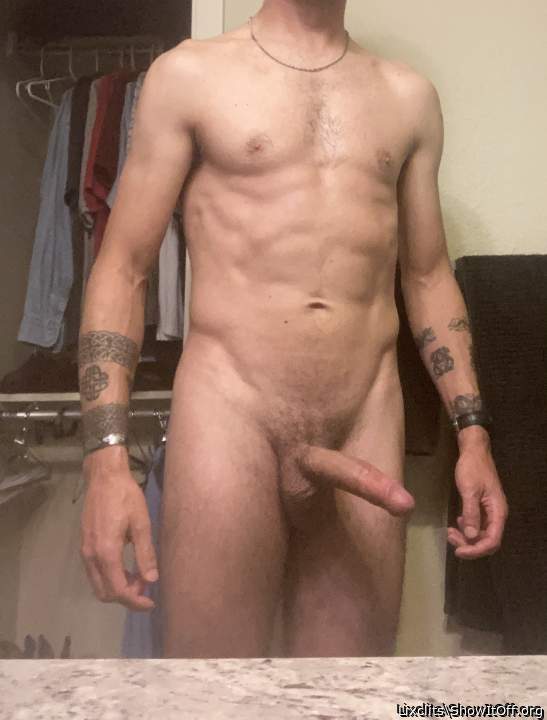 Adult image from Lixclits