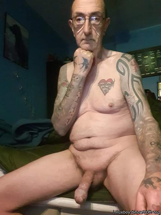 Adult image from hiluxboy