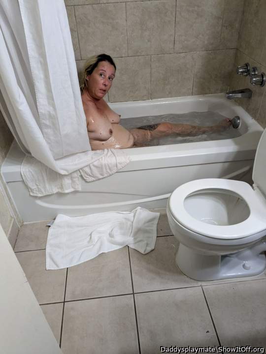 Adult image from Daddysplaymate