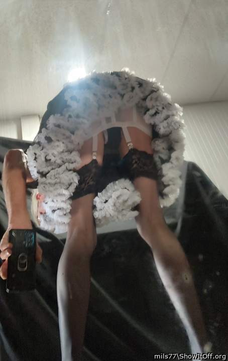 Adult image from mils77