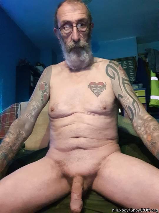 Adult image from hiluxboy