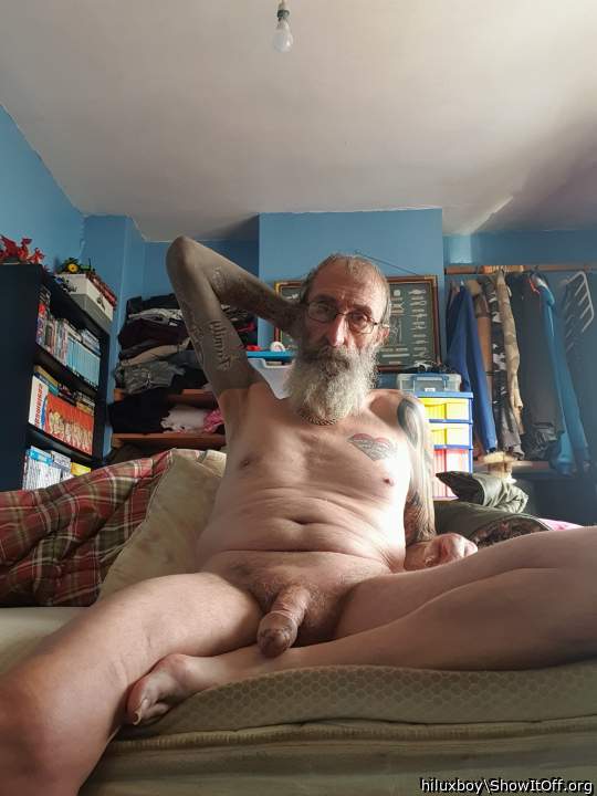 Adult image from hiluxboy