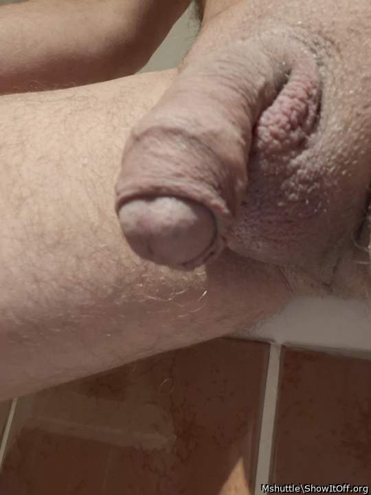 Love the head opening the foreskin like that
