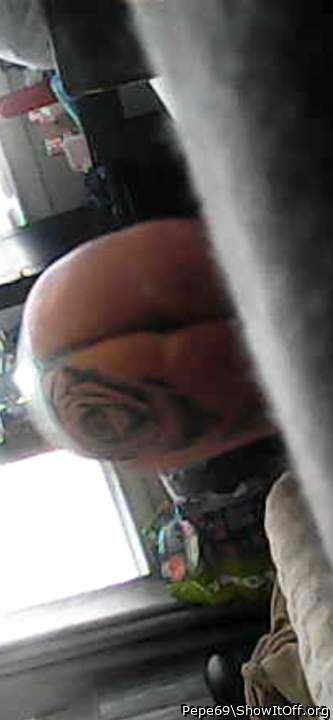 Adult image from Pepe69