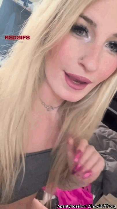 Adult image from Apantyhoselovr