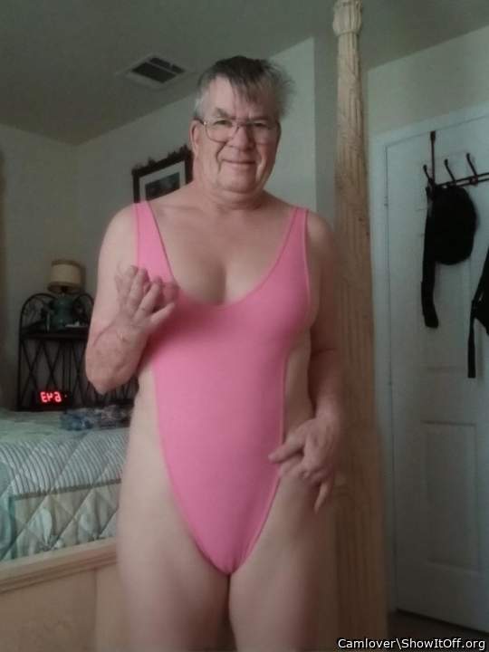 Mmmm you dress so sexy for me Baby�