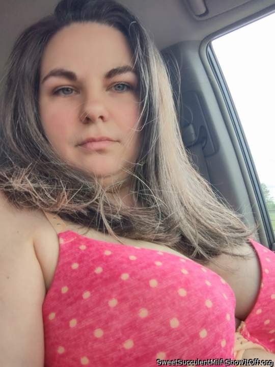 Adult image from SweetSucculentMilf