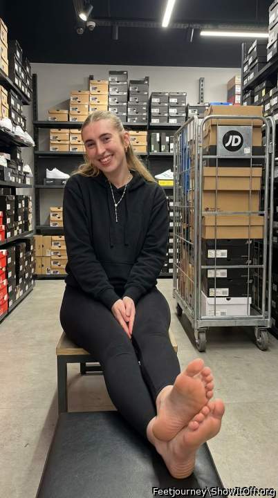 Adult image from Feetjourney