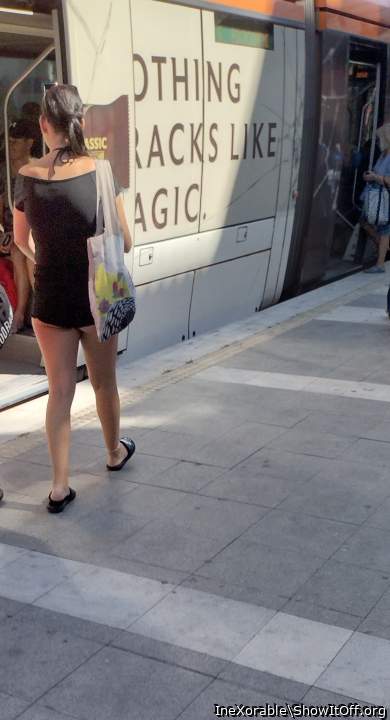 Random chick with hot ass!