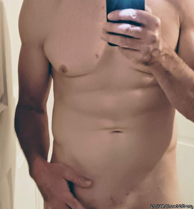 Adult image from DILF48