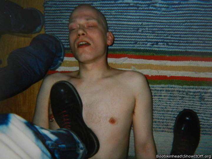 Skinhead slave booted by master