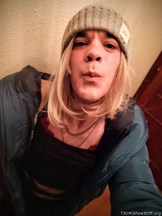 Adult image from T3cl4