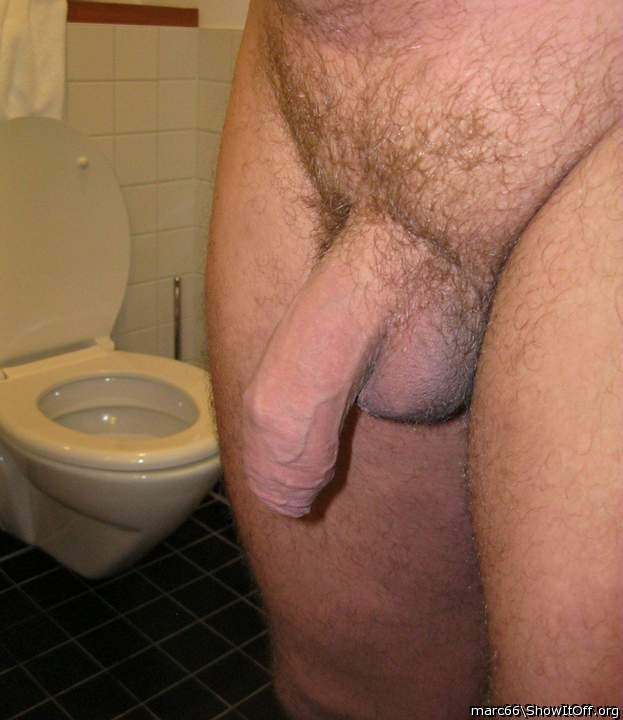 Just my penis, no idea whether before or after pissing! What du you mean?
