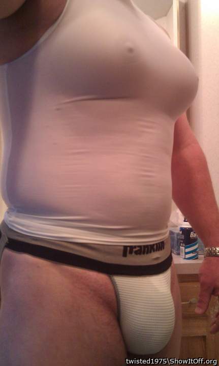 Just love those exciting bulges, you look so fucking sexy!  