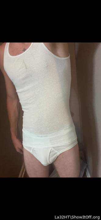 Adult image from La32HT
