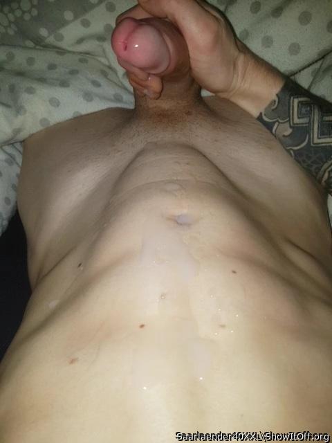 Wie oft bringst du mich zum spritzen bis meine Eier komplett leer sind?