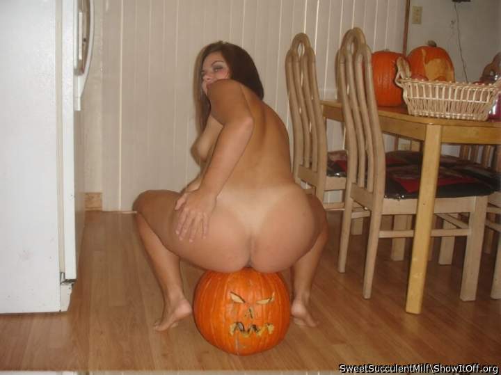 Adult image from SweetSucculentMilf