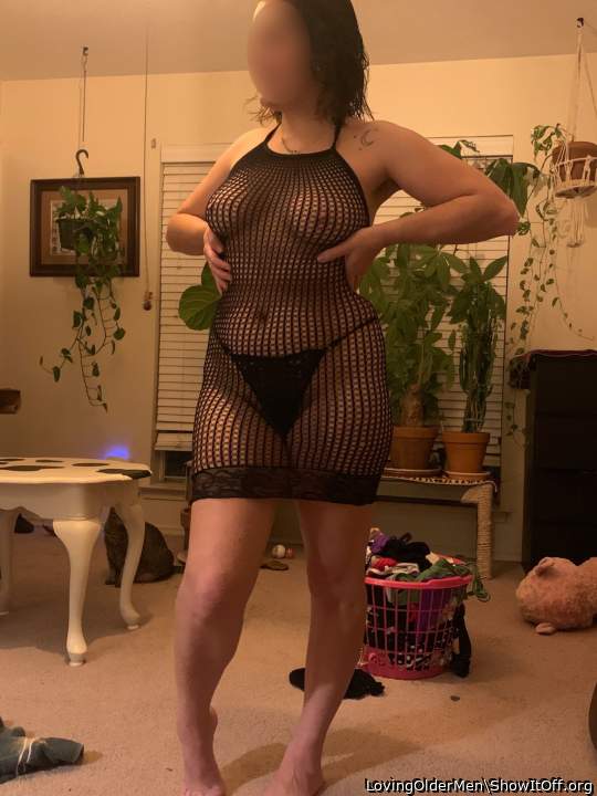 Like my fishnet dress and pokies?