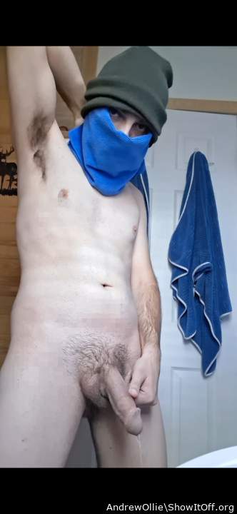 Sexy pit to go with that pissing cock!