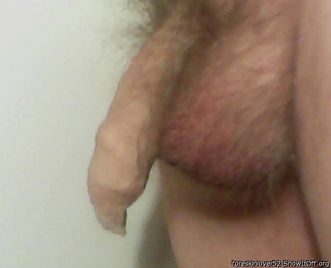 What a great long foreskin! Love it! 