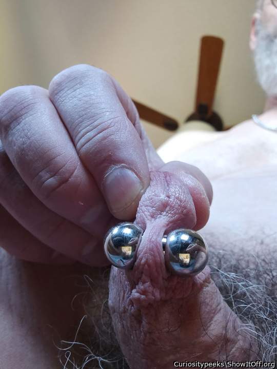Adult image from Curiositypeeks