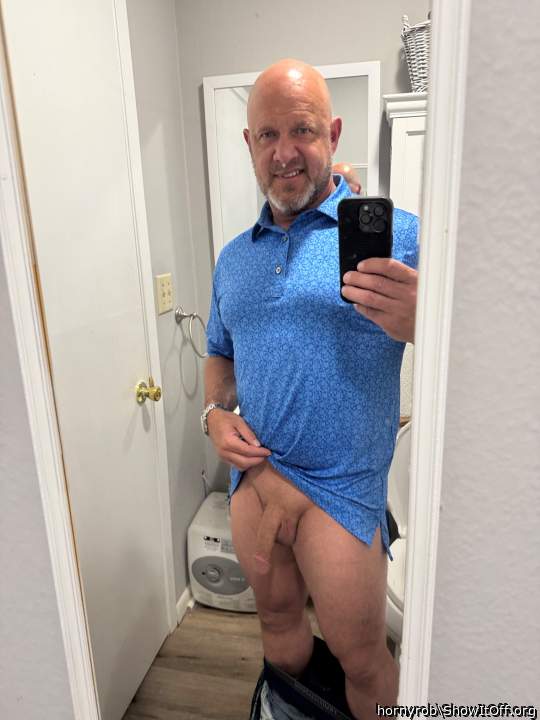 Nice looking well, hung guy!