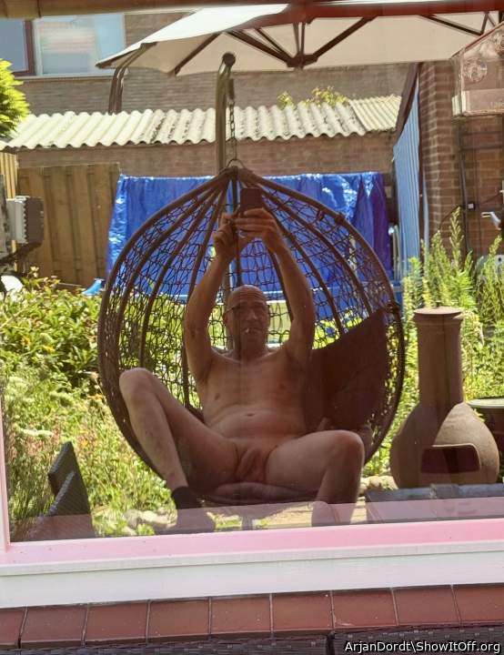 Adult image from ArjanDordt
