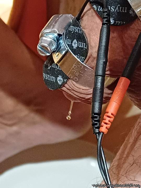 Strom lässt ihn bestens vorsaften und abspritzen