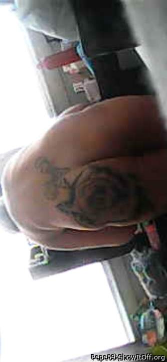 Adult image from Pepe69