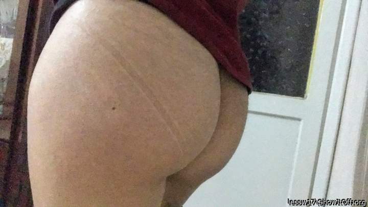 Adult image from lessw17