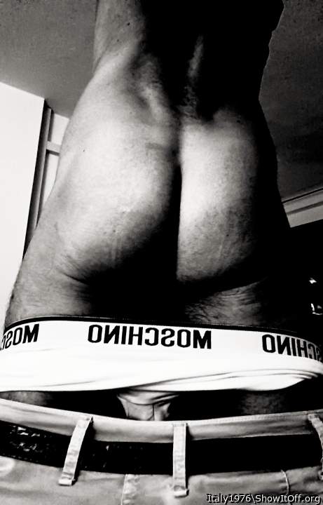 Adult image from Italy1976