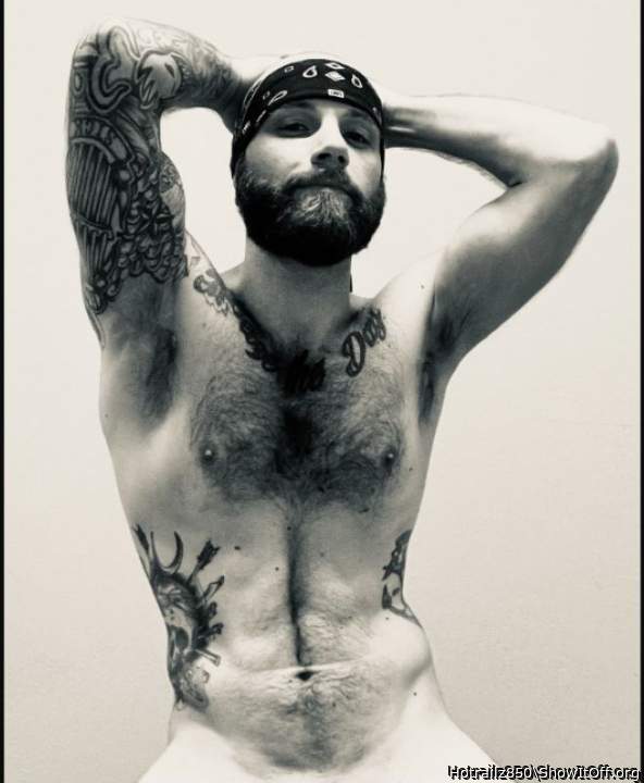 Where do I apply for modeling? lmao