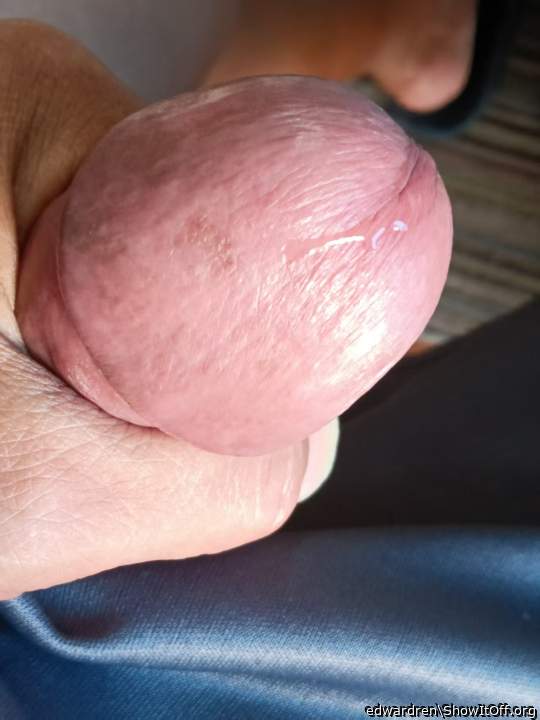 Adult image from edwardren