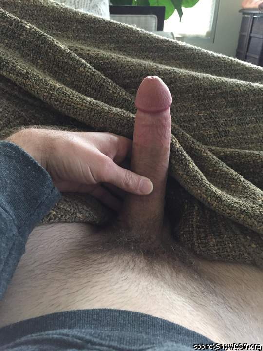 Would love to worship, suck a load from your hot thick cock 