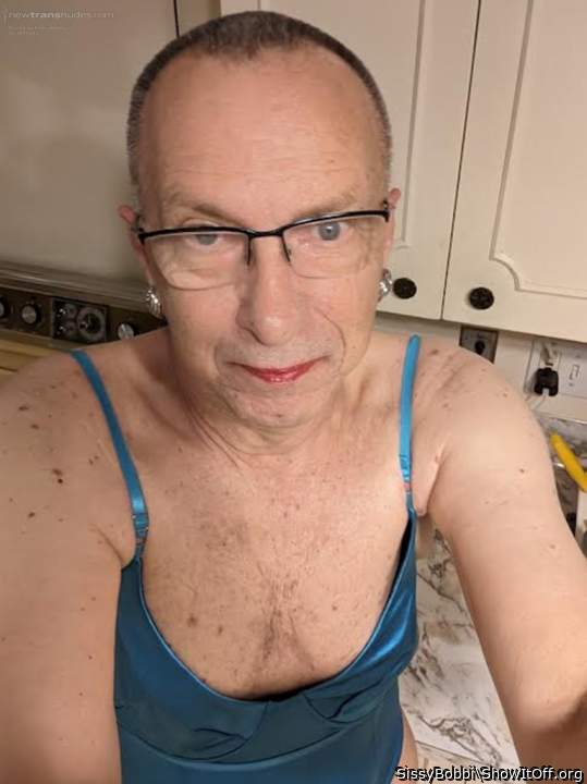 Adult image from SissyBobbi