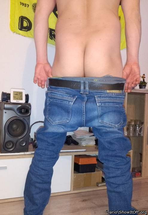 Adult image from Dario