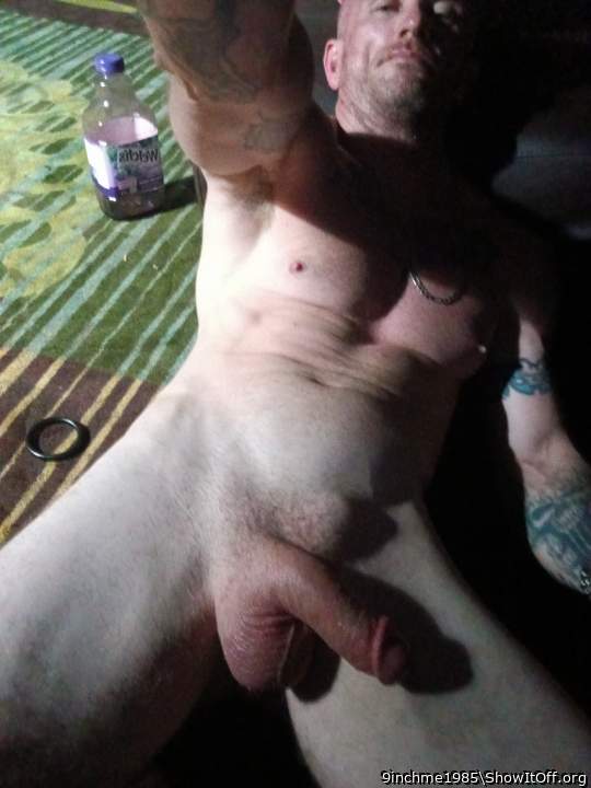 Nice reach to gift that sexy hot beautiful view of you